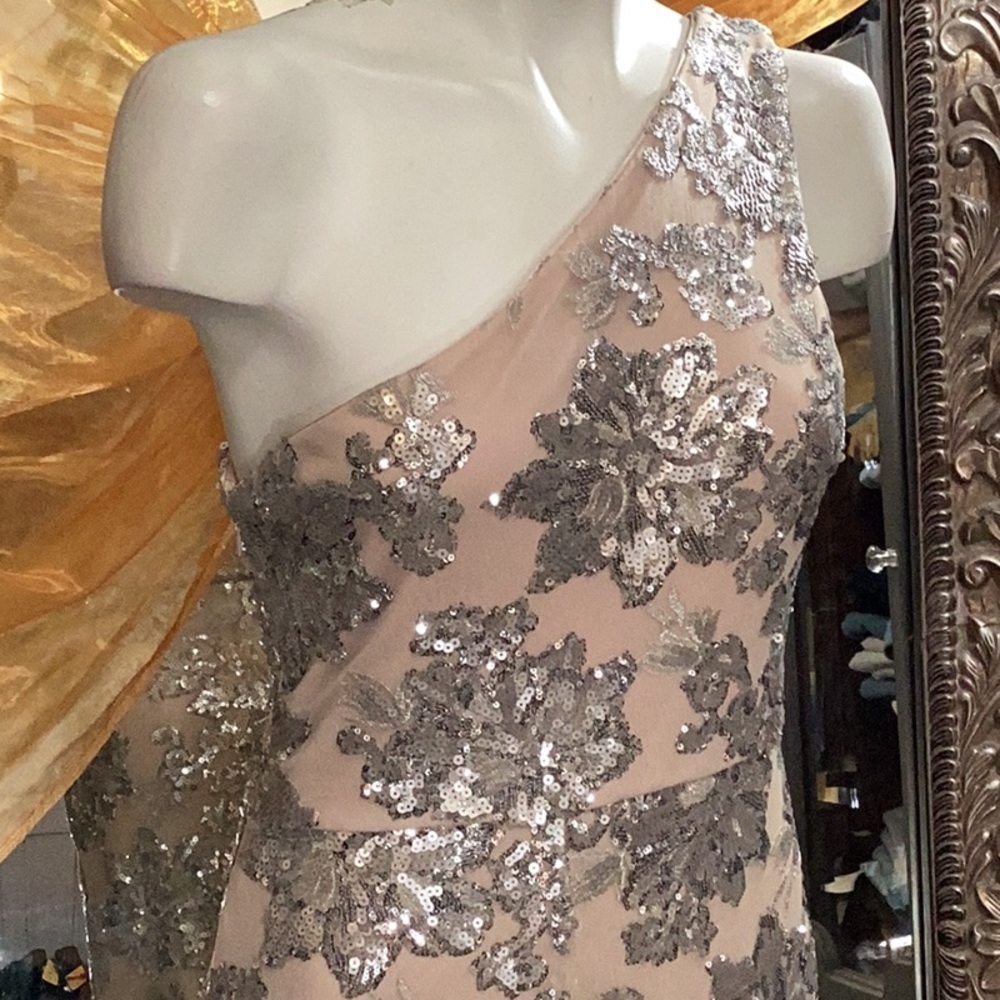 One-Shoulder Sequin Floral Accent Dress inude and Silver detailed. Vince Camuto